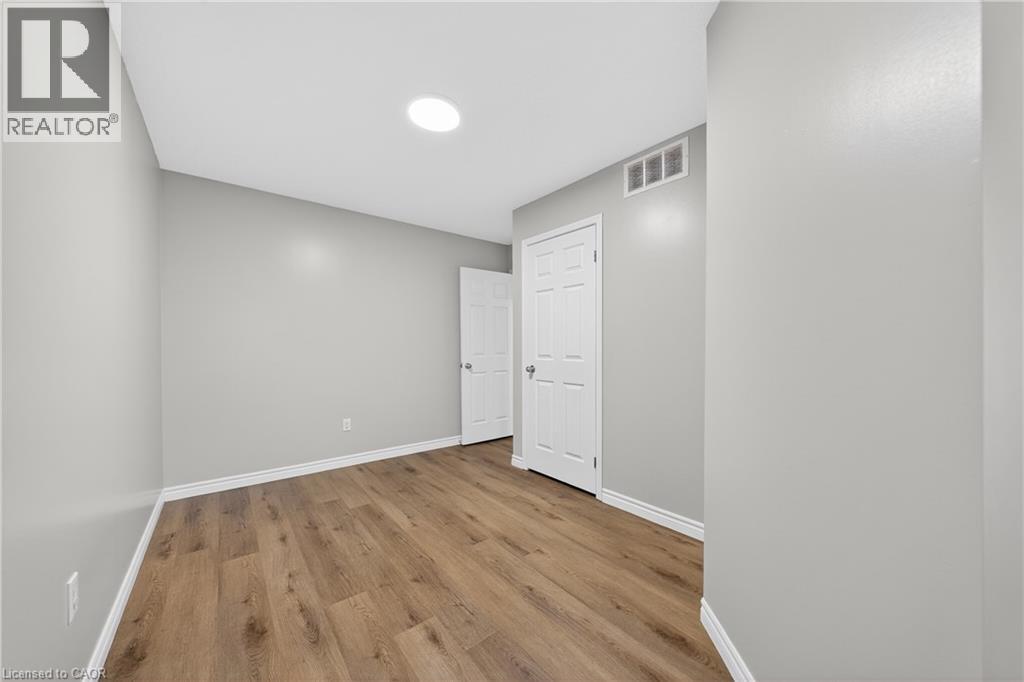 155 Highland Crescent Unit# D18, Kitchener, Ontario  N2M 0A1 - Photo 21 - 40817330