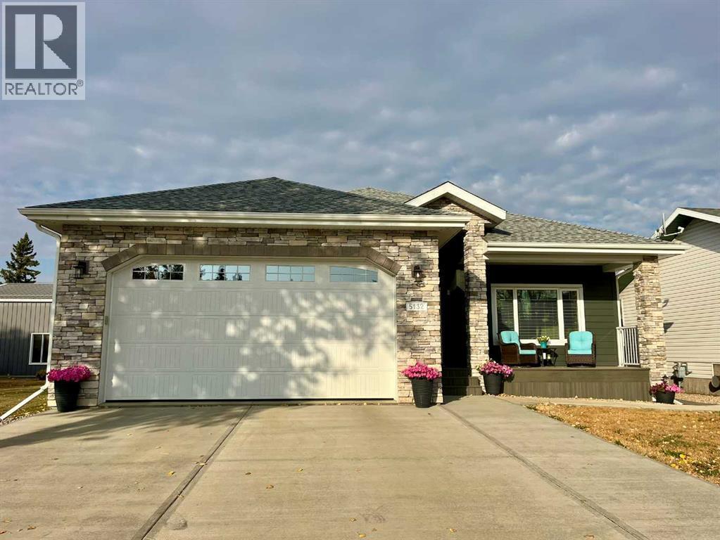 5132 54 Avenue, Viking, Alberta  T0B 4N0 - Photo 1 - A2261978
