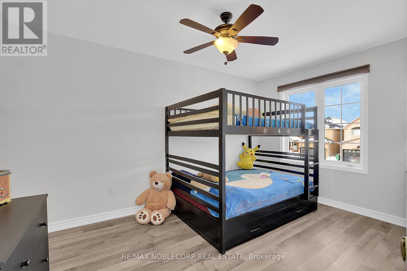 16 Humbershed Crescent, Caledon, Ontario  L7E 2X2 - Photo 24 - W12833268