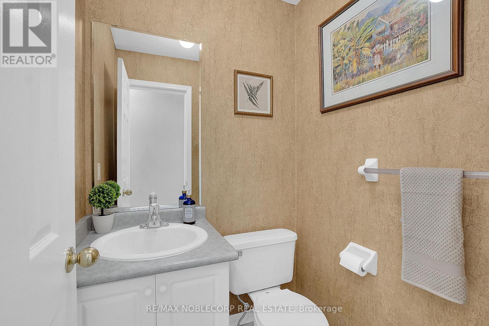 16 Humbershed Crescent, Caledon, Ontario  L7E 2X2 - Photo 17 - W12833268