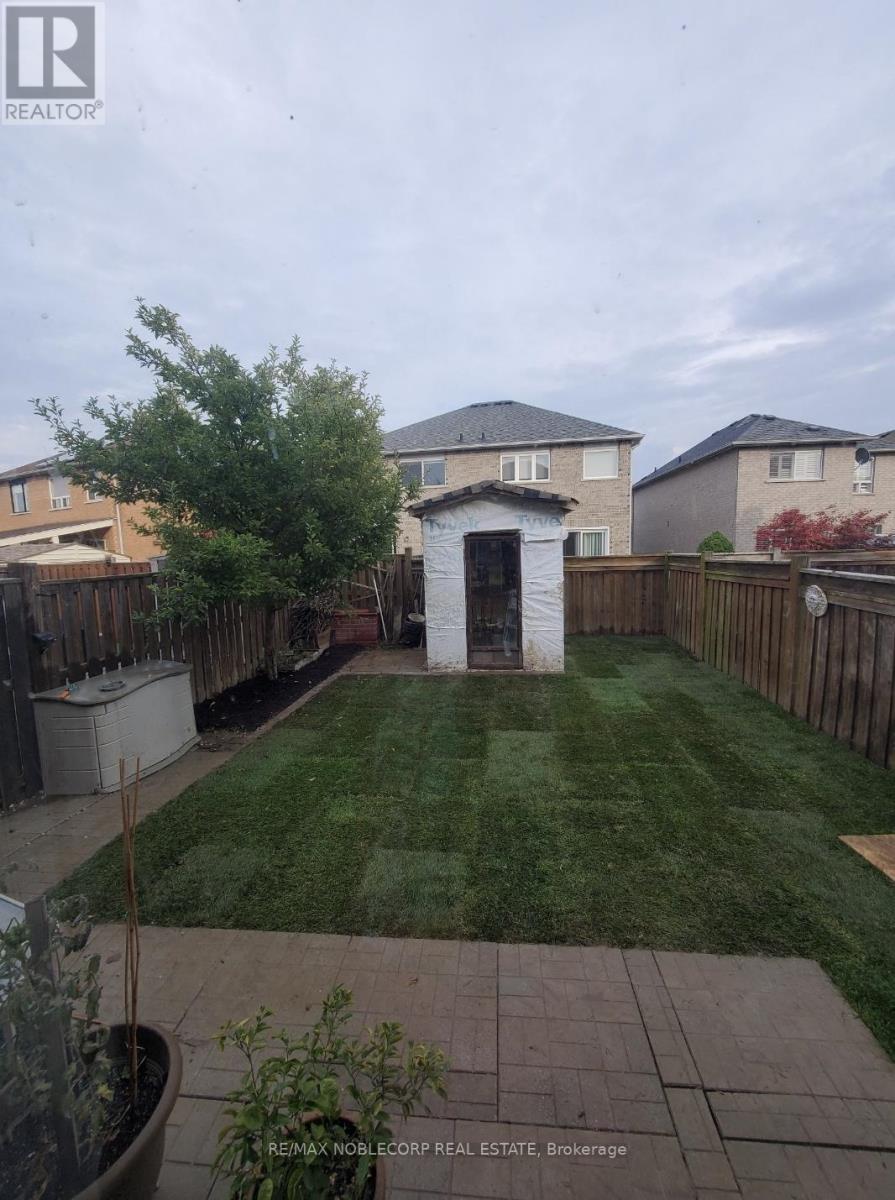 16 Humbershed Crescent, Caledon, Ontario  L7E 2X2 - Photo 38 - W12833268