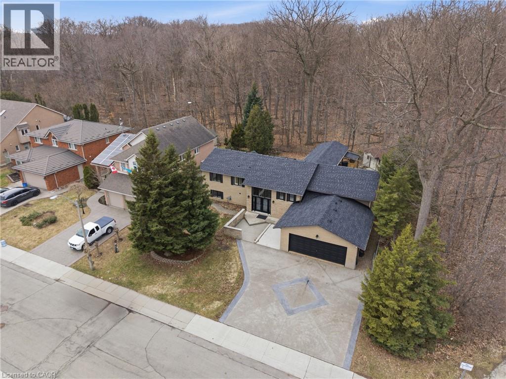 833 Brigadoon Drive, Hamilton, Ontario  L9C 7P2 - Photo 2 - 40815370