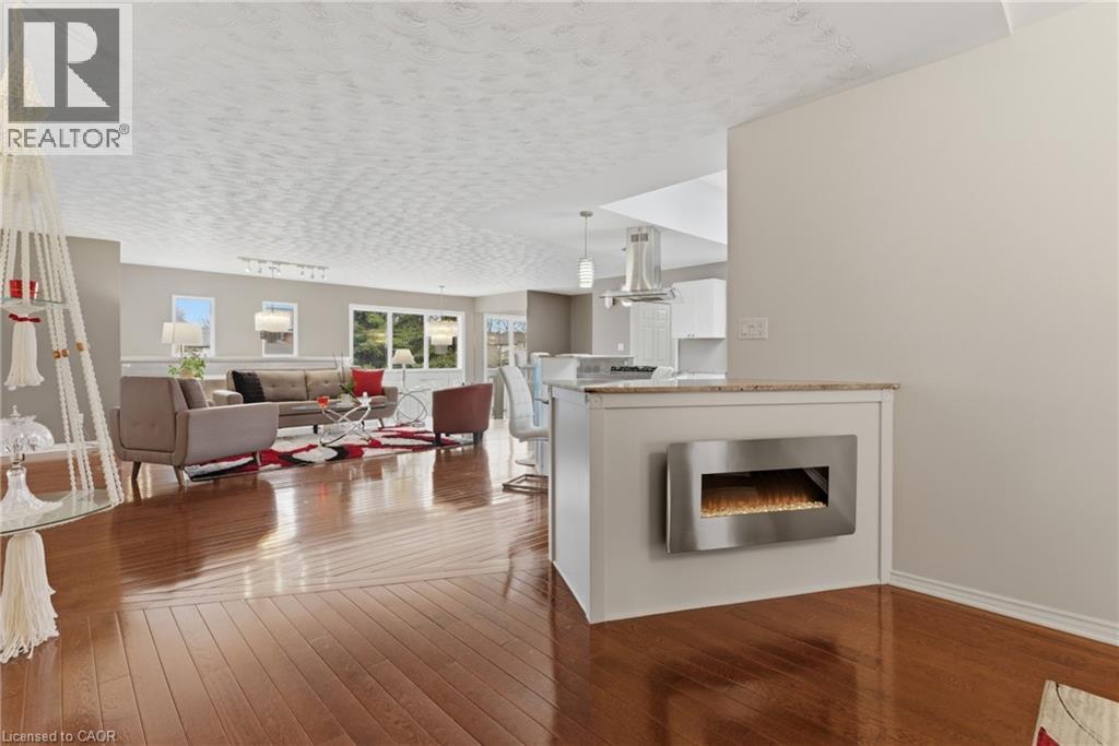 833 Brigadoon Drive, Hamilton, Ontario  L9C 7P2 - Photo 14 - 40815370