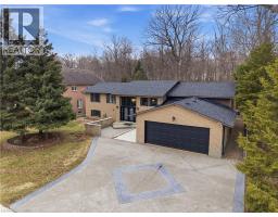 833 BRIGADOON Drive, Hamilton, Ontario