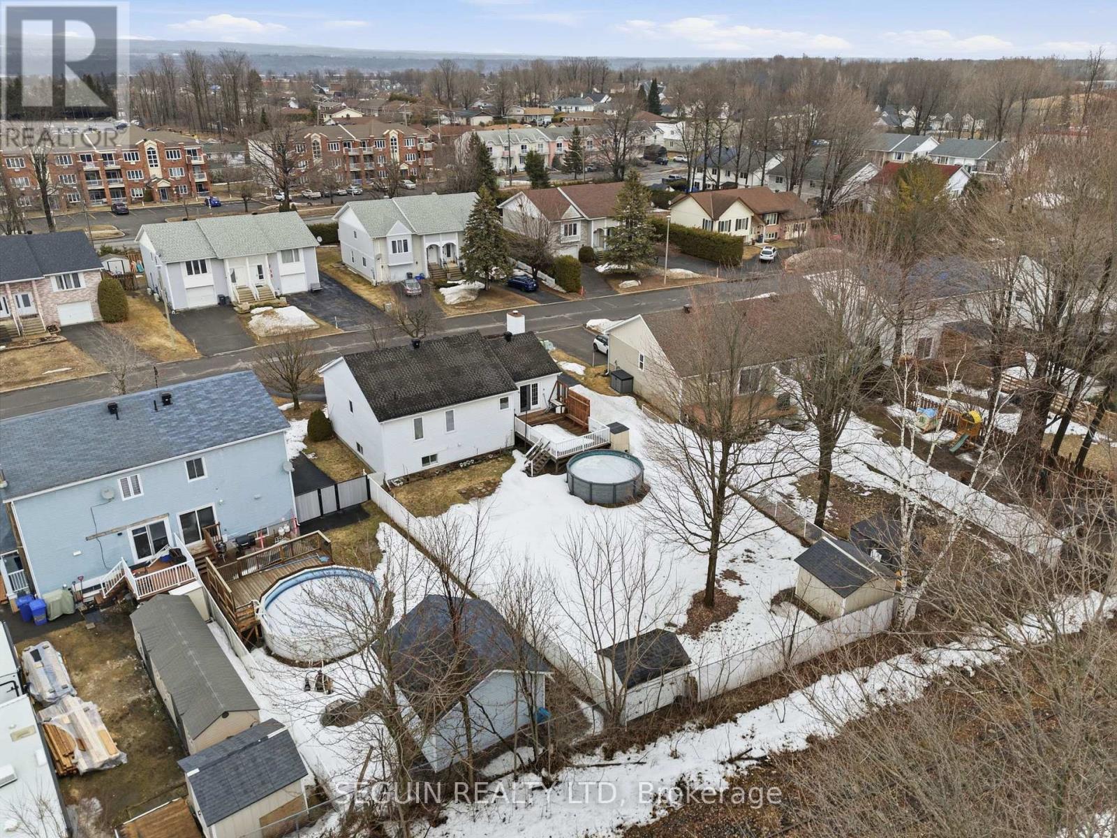 650 Berthiaume Street, Hawkesbury, Ontario  K6A 3M1 - Photo 10 - X12963196