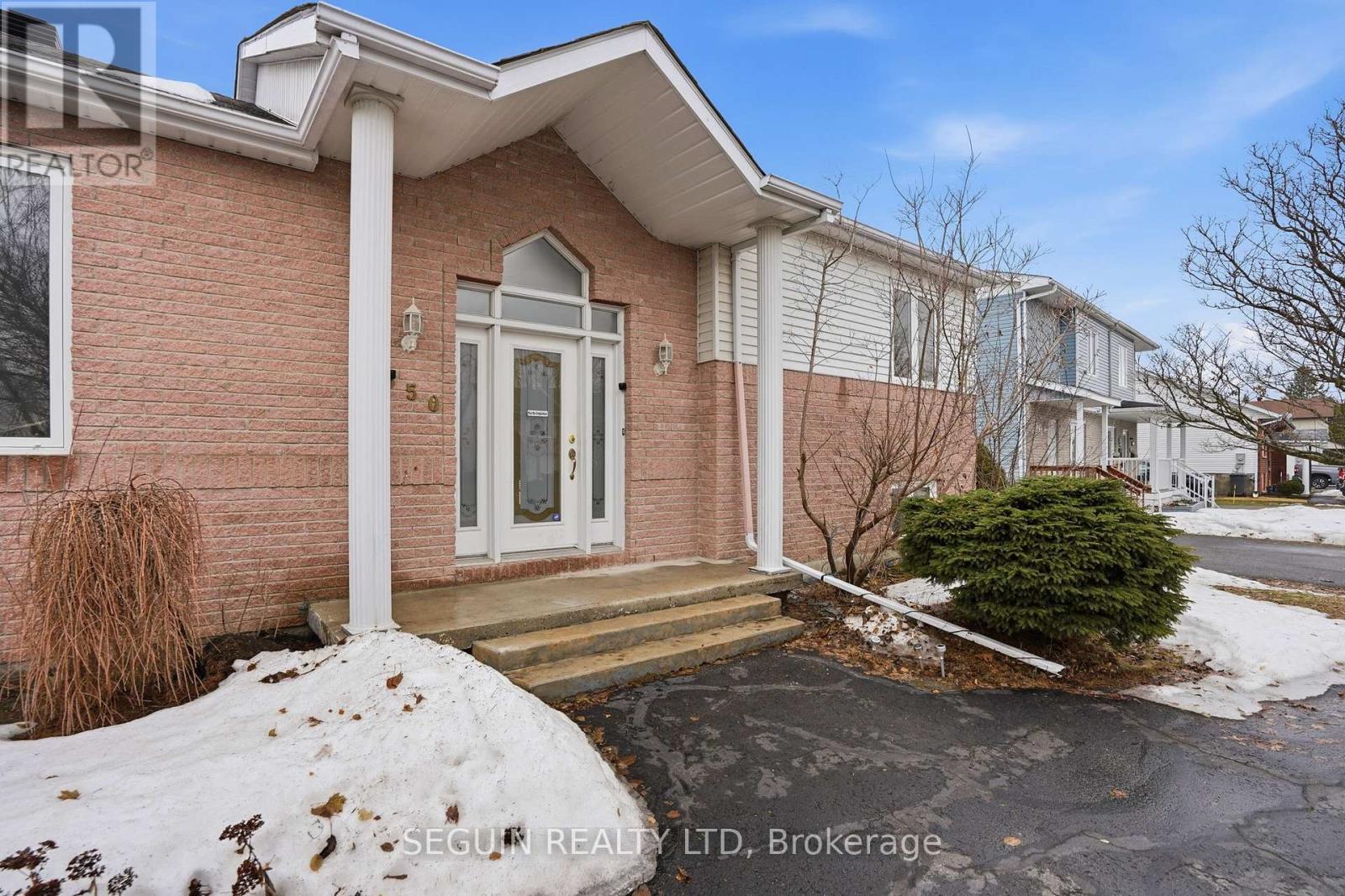 650 Berthiaume Street, Hawkesbury, Ontario  K6A 3M1 - Photo 3 - X12963196