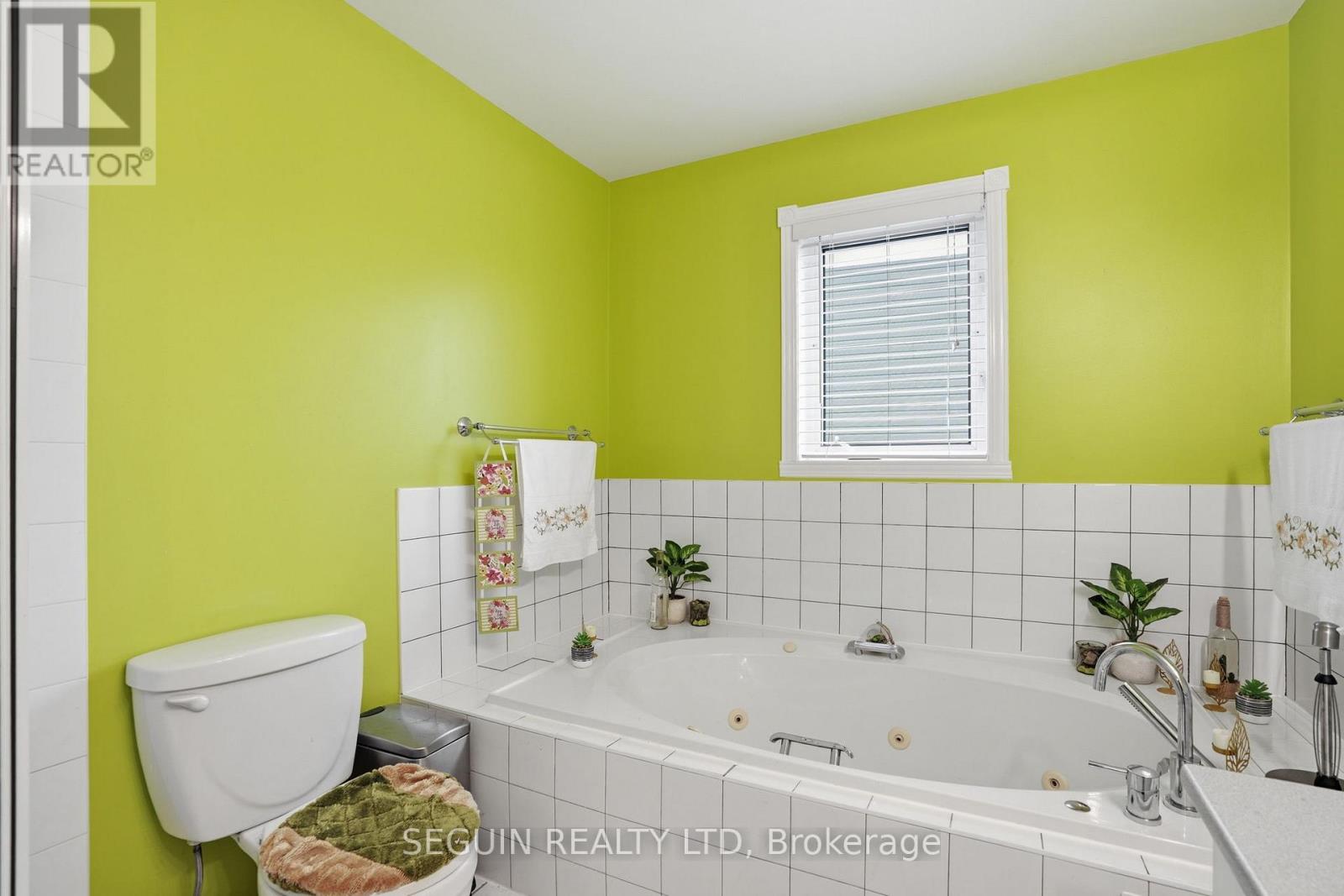 650 Berthiaume Street, Hawkesbury, Ontario  K6A 3M1 - Photo 31 - X12963196