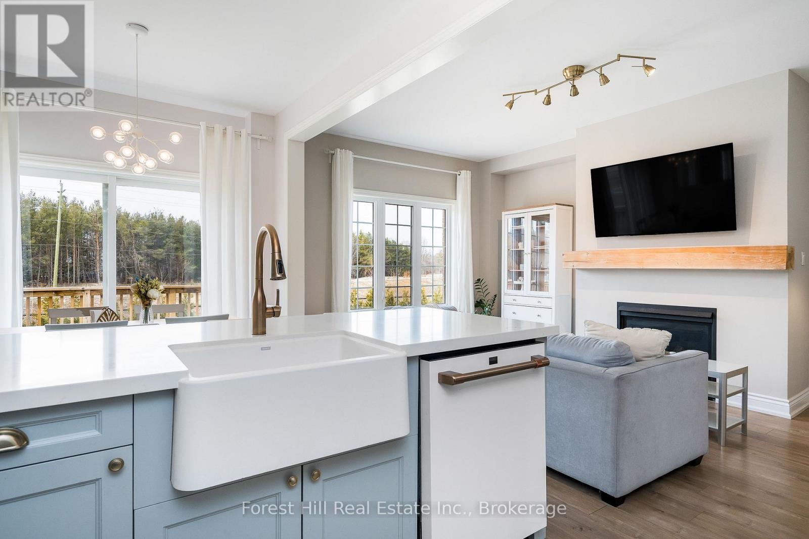 222 Springfield Crescent, Clearview (Stayner), Ontario  L0M 1S0 - Photo 5 - S12963156