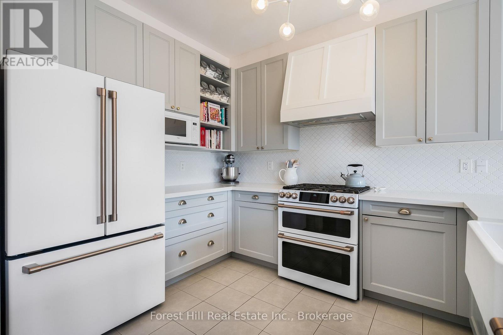 222 Springfield Crescent, Clearview (Stayner), Ontario  L0M 1S0 - Photo 7 - S12963156