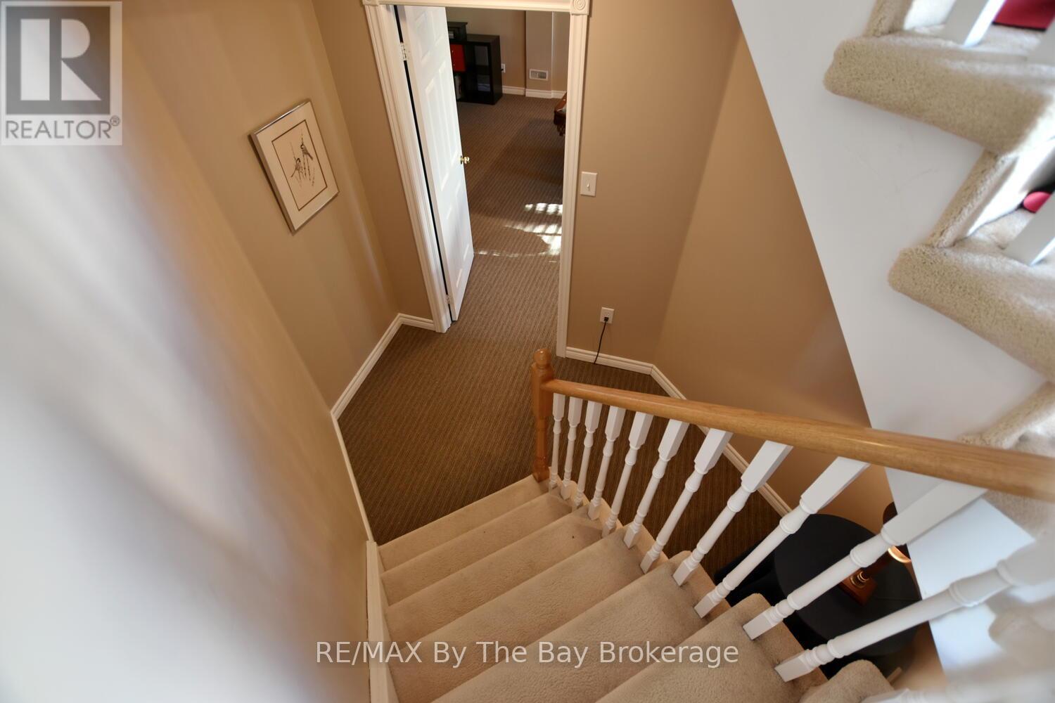 10 Cherry Sands Crescent, Wasaga Beach, Ontario  L9Z 1P5 - Photo 24 - S12963312