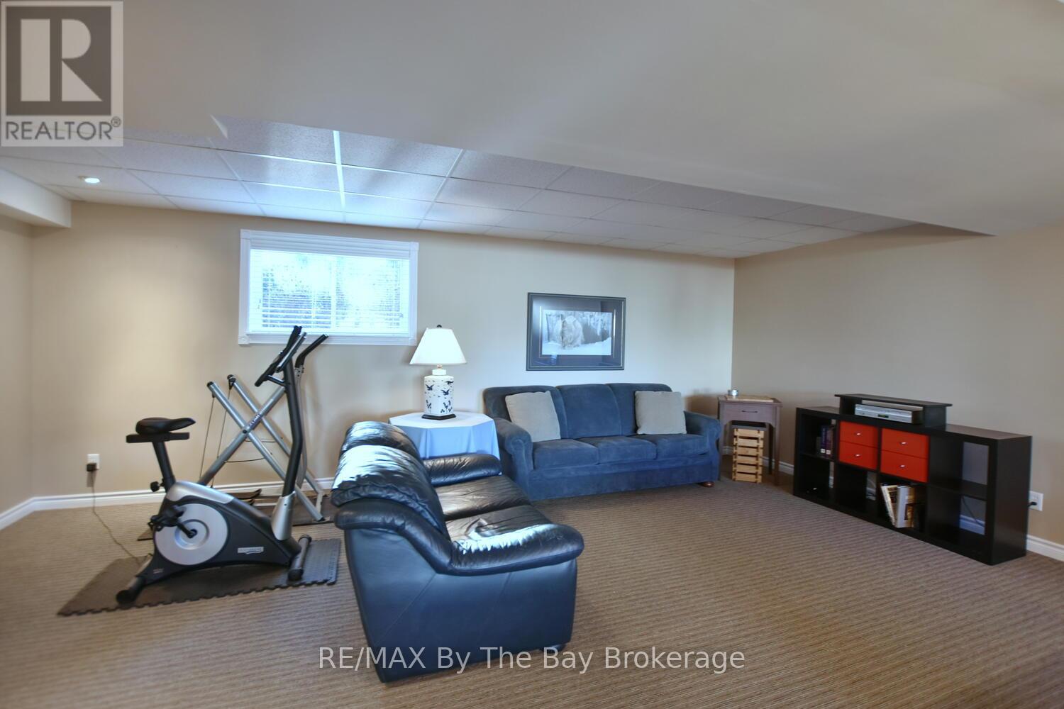 10 Cherry Sands Crescent, Wasaga Beach, Ontario  L9Z 1P5 - Photo 28 - S12963312
