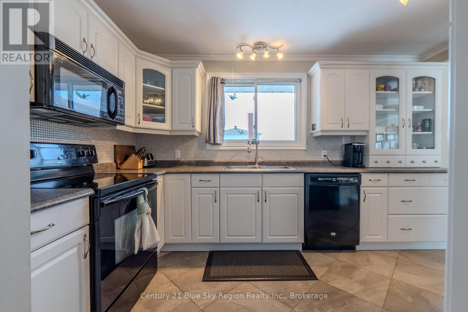 195 Macbeth Crescent, North Bay, Ontario  P1B 7X7 - Photo 13 - X12963394