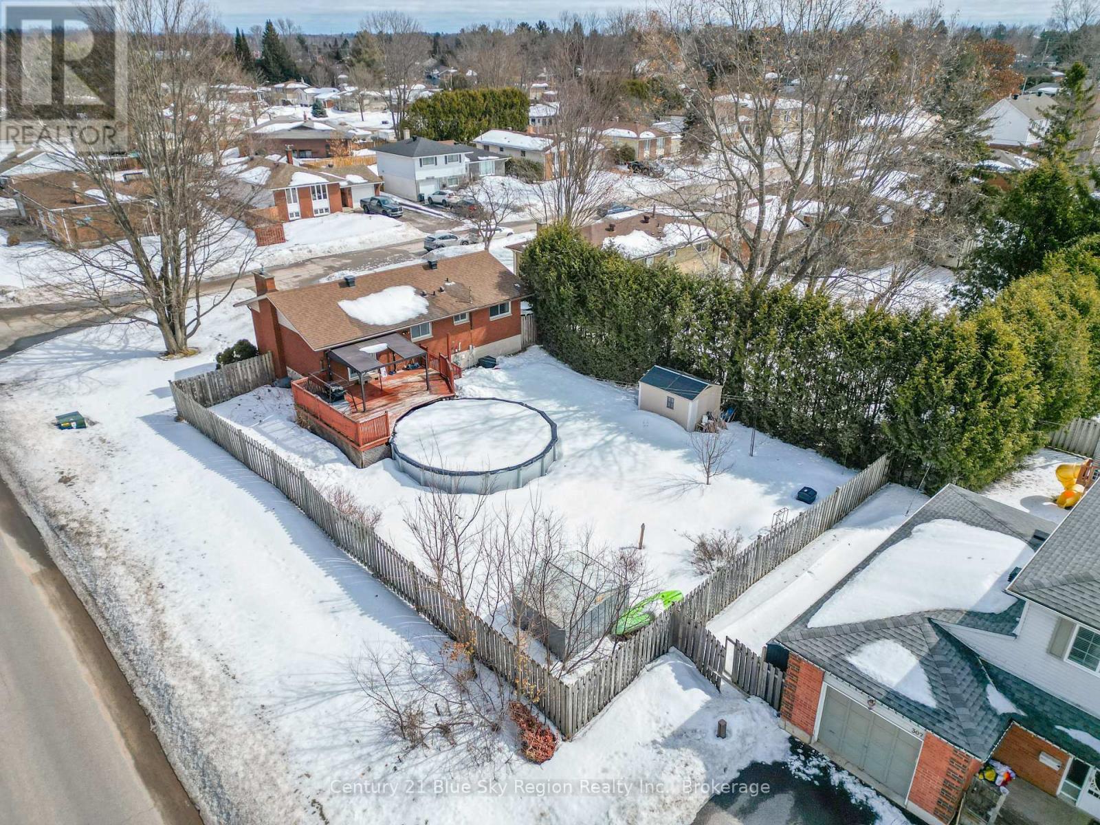 195 Macbeth Crescent, North Bay, Ontario  P1B 7X7 - Photo 3 - X12963394