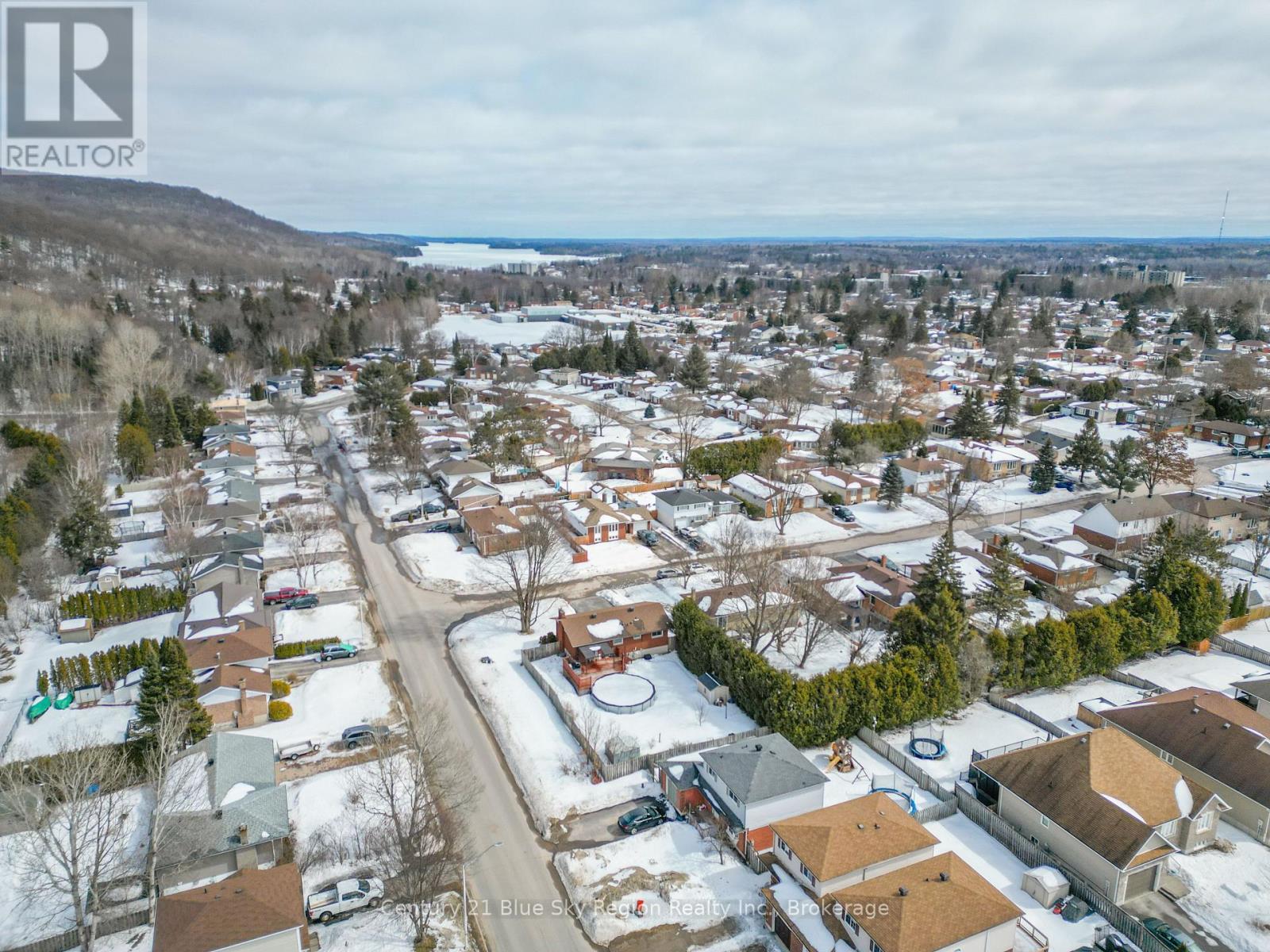 195 Macbeth Crescent, North Bay, Ontario  P1B 7X7 - Photo 39 - X12963394
