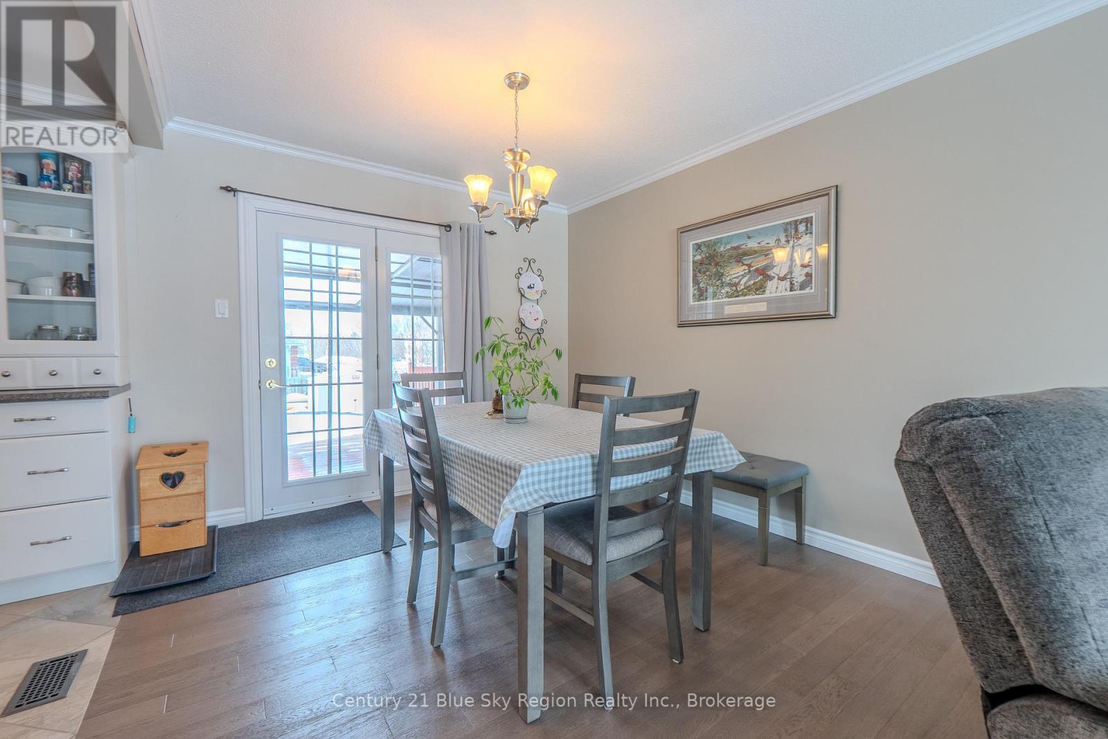 195 Macbeth Crescent, North Bay, Ontario  P1B 7X7 - Photo 8 - X12963394