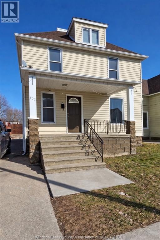 532 Oak, Windsor, Ontario  N9A 5E6 - Photo 1 - 26007181