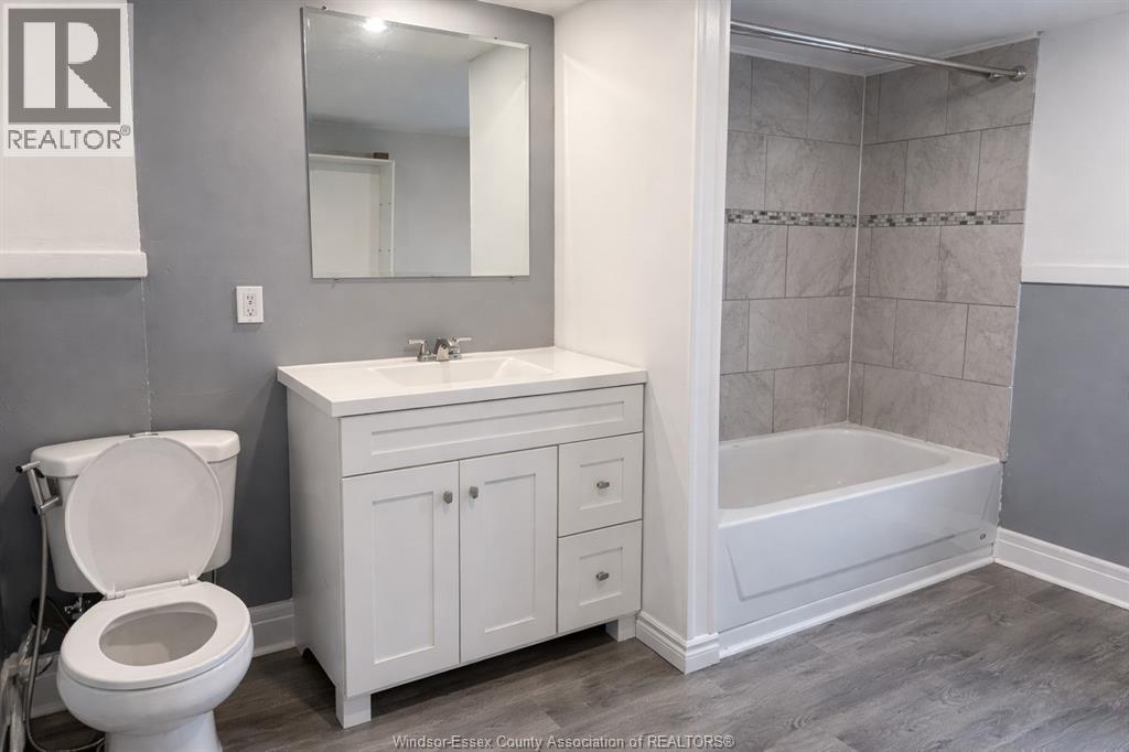 532 Oak, Windsor, Ontario  N9A 5E6 - Photo 4 - 26007181