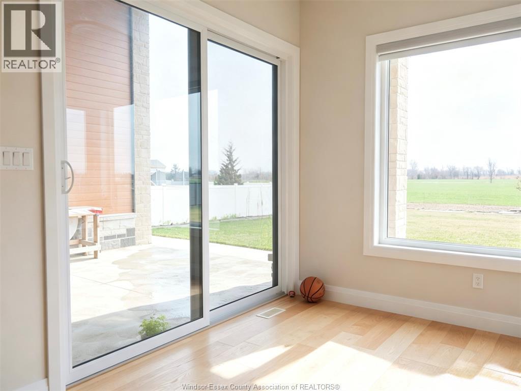 28 Belleview Drive, Cottam, Ontario  N0R 1B0 - Photo 9 - 26007165