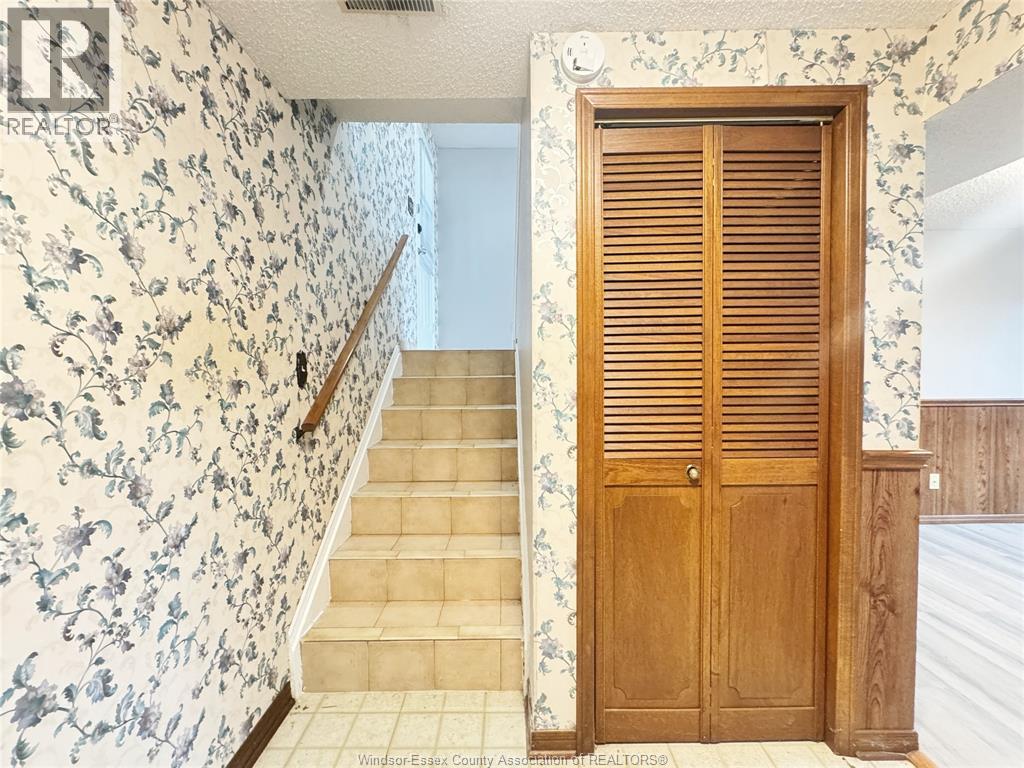 3034 Fazio Drive, Windsor, Ontario  N9E 4G1 - Photo 18 - 26007060