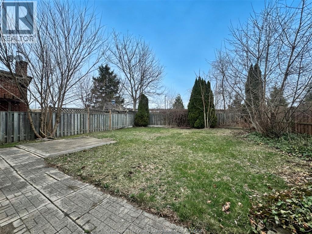 3034 Fazio Drive, Windsor, Ontario  N9E 4G1 - Photo 27 - 26007060