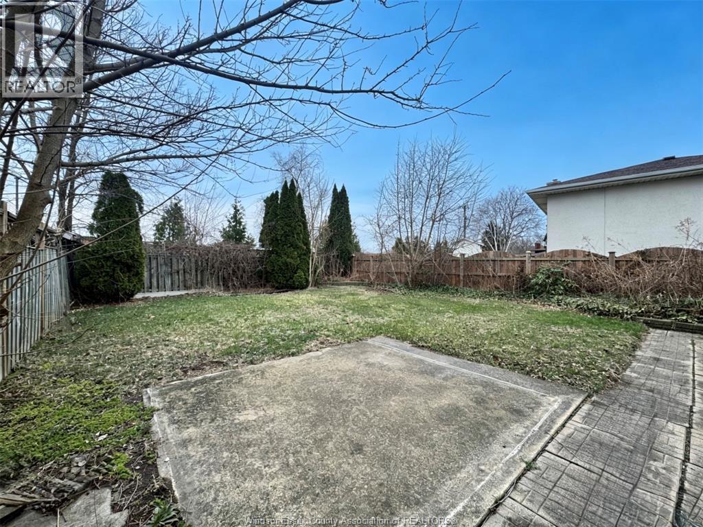 3034 Fazio Drive, Windsor, Ontario  N9E 4G1 - Photo 28 - 26007060