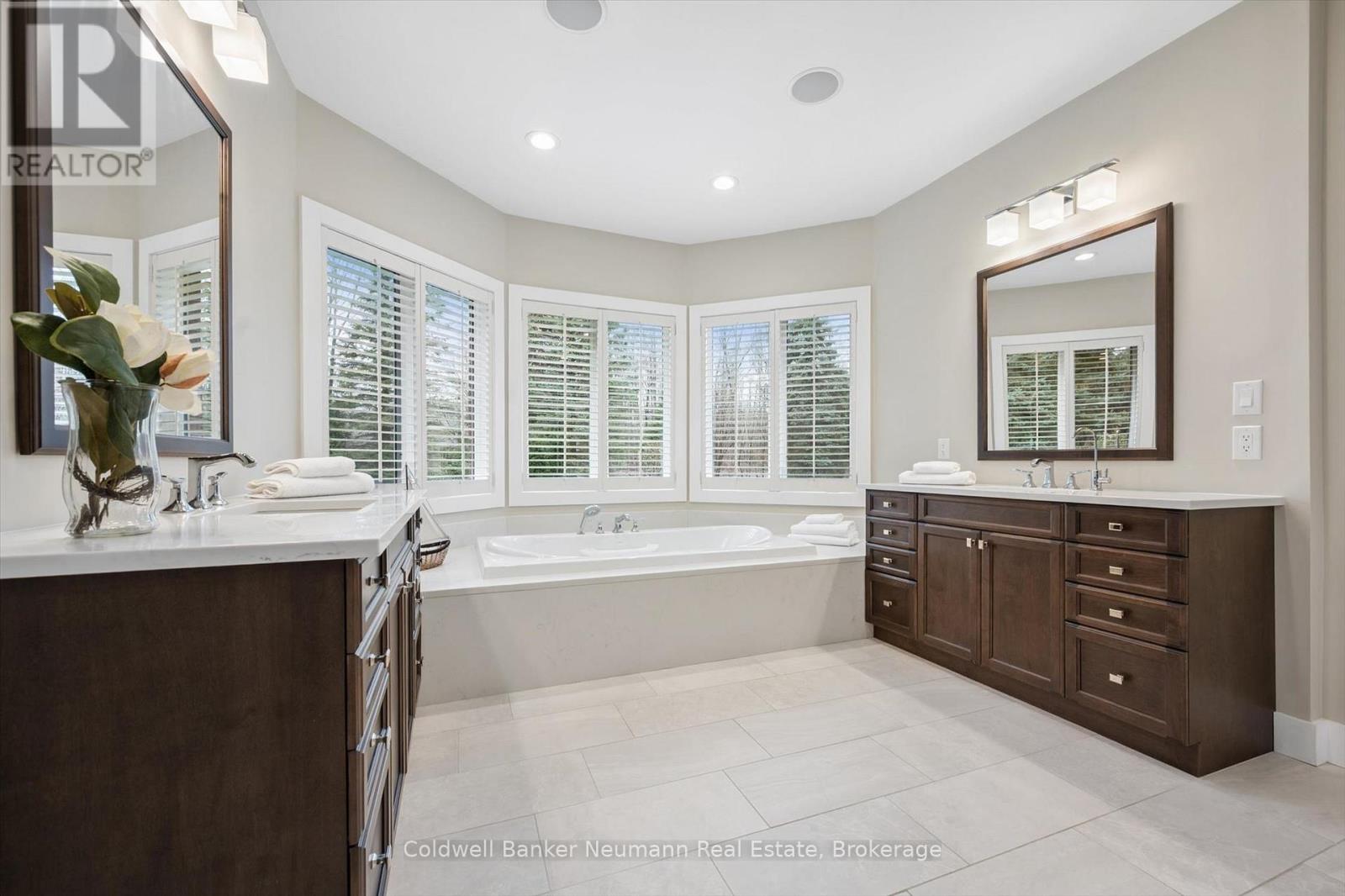 10 Deer View Ridge, Puslinch, Ontario  N1H 6H9 - Photo 37 - X12963184