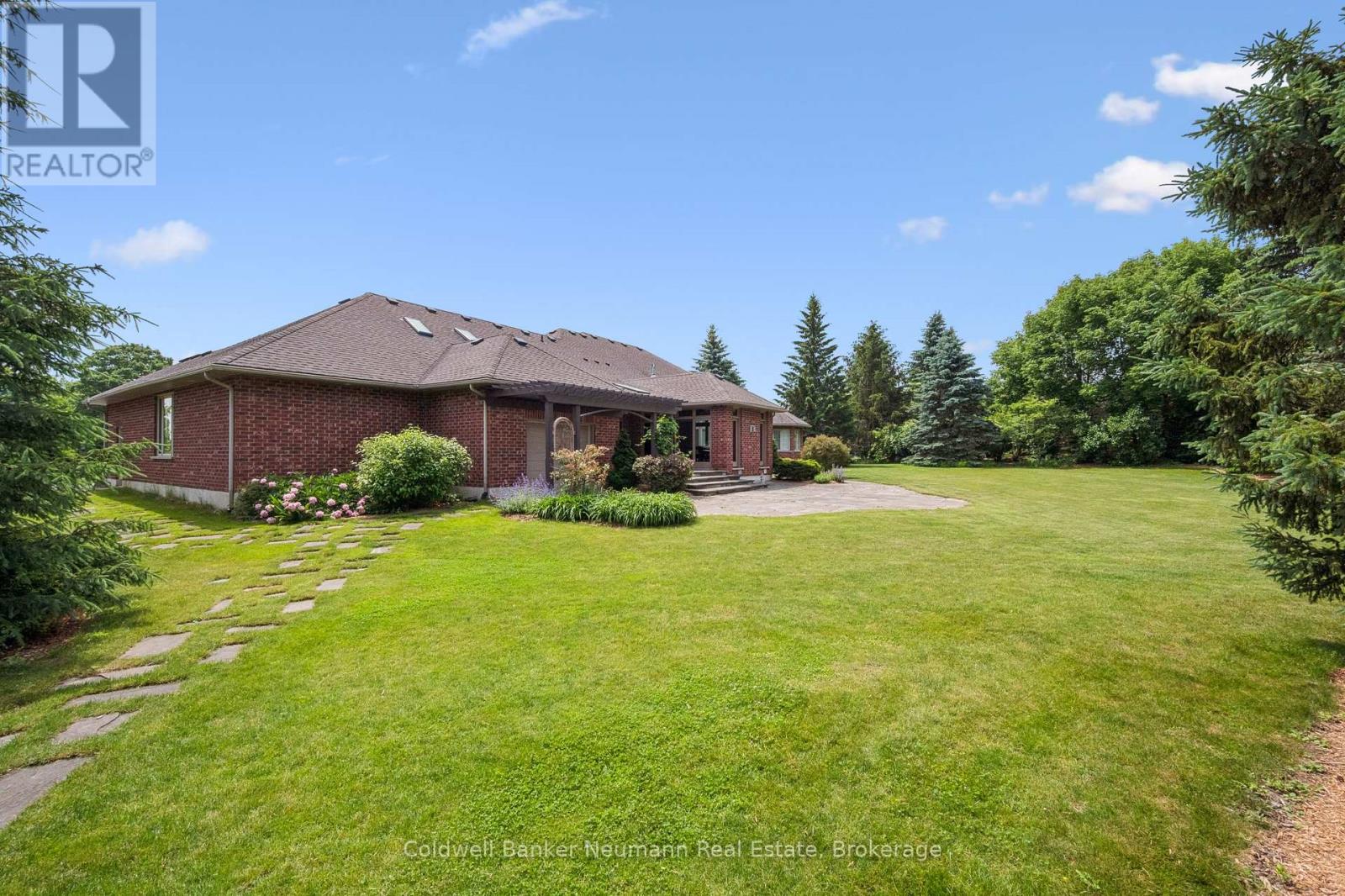 10 Deer View Ridge, Puslinch, Ontario  N1H 6H9 - Photo 4 - X12963184