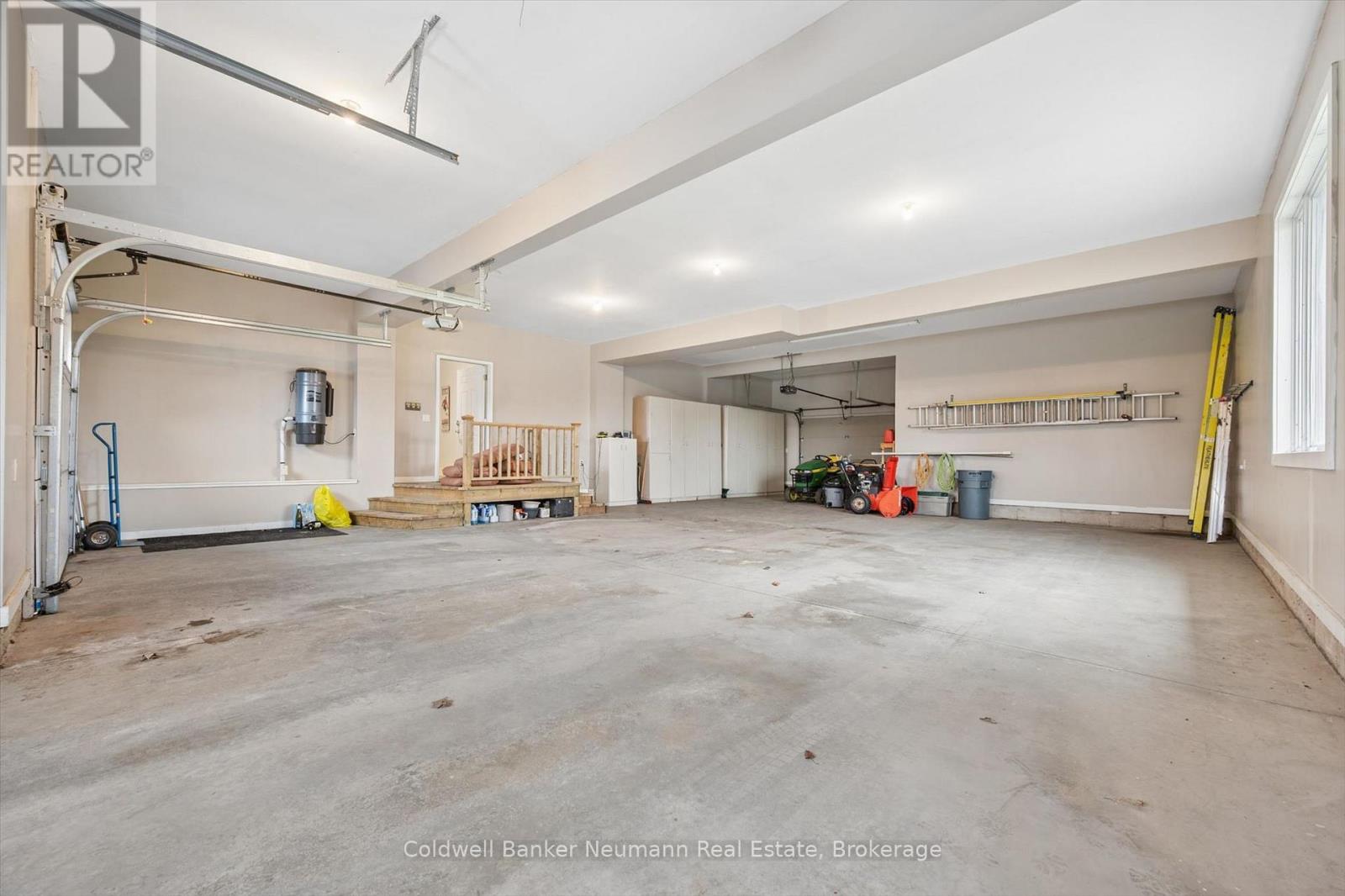 10 Deer View Ridge, Puslinch, Ontario  N1H 6H9 - Photo 49 - X12963184