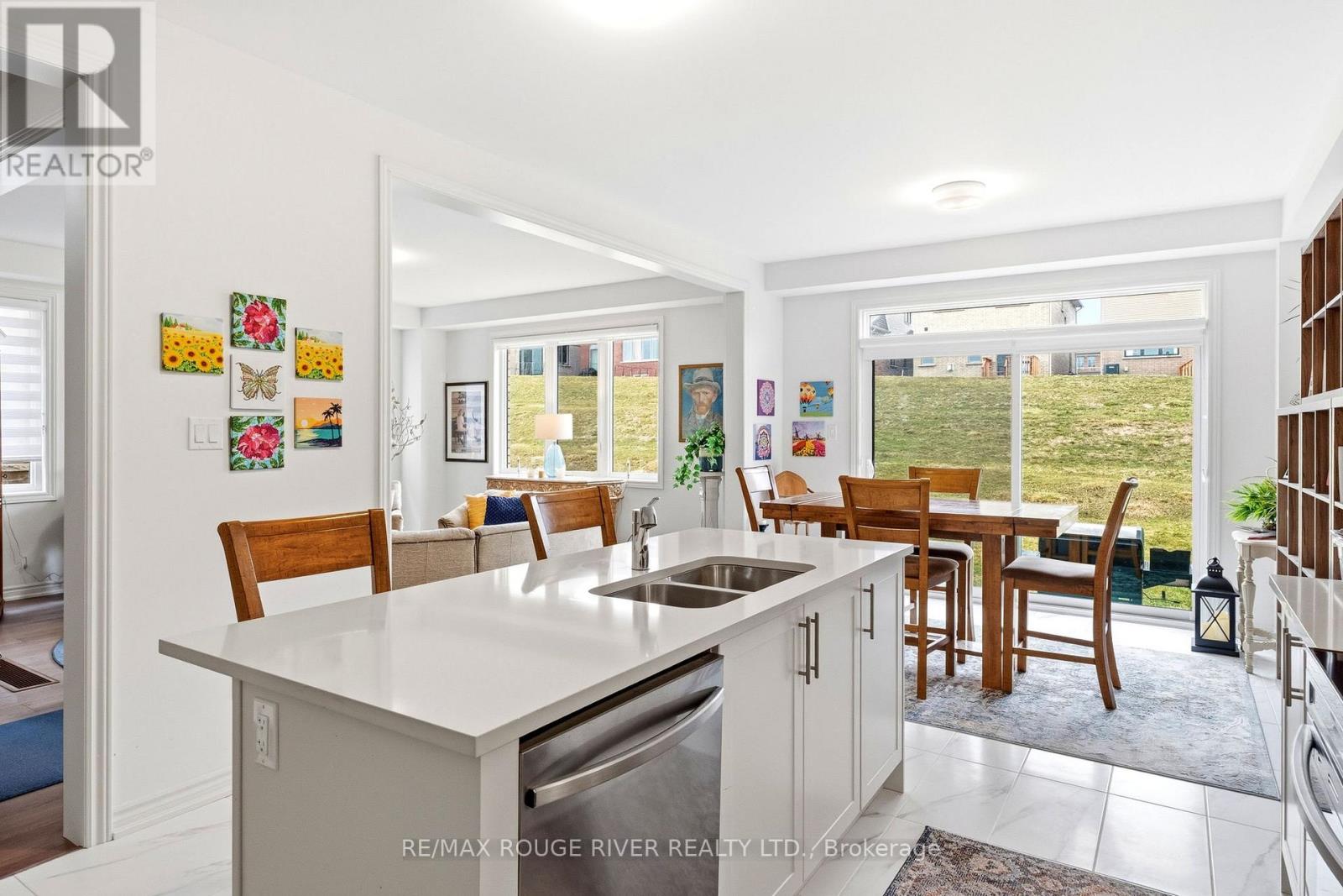 1017 Trailsview Avenue, Cobourg, Ontario K9A 4J6 - Photo 10 - X12963190