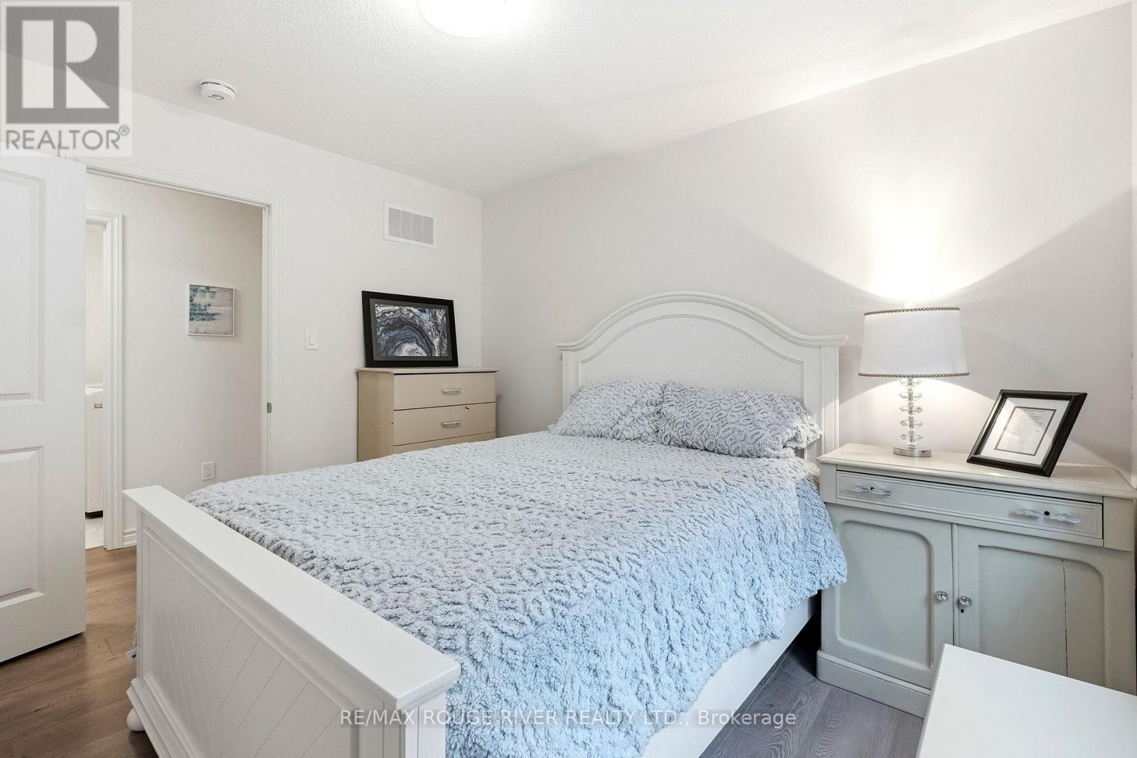 1017 Trailsview Avenue, Cobourg, Ontario K9A 4J6 - Photo 24 - X12963190