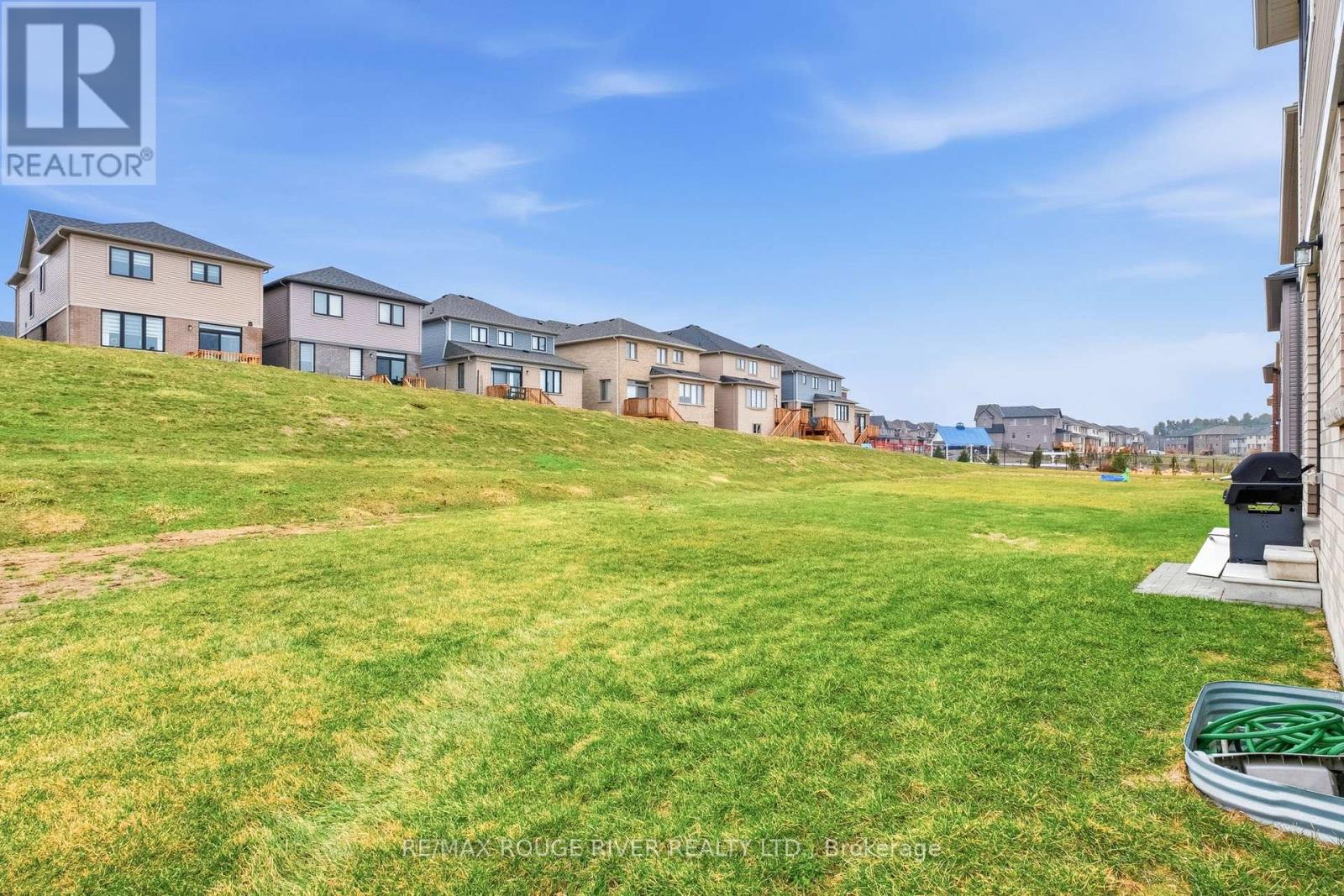 1017 Trailsview Avenue, Cobourg, Ontario K9A 4J6 - Photo 32 - X12963190