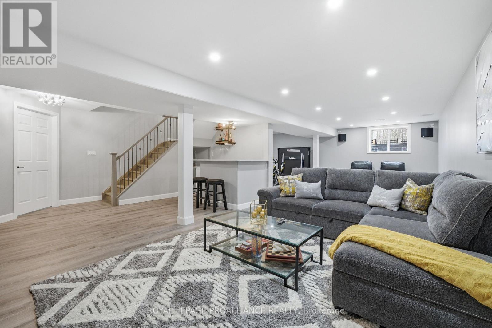 57 Appledene Drive, Quinte West, Ontario  K8V 0H6 - Photo 37 - X12963208