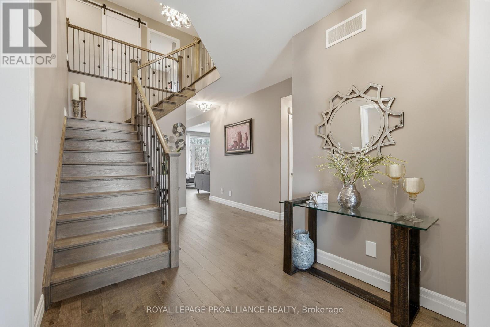 57 Appledene Drive, Quinte West, Ontario  K8V 0H6 - Photo 5 - X12963208