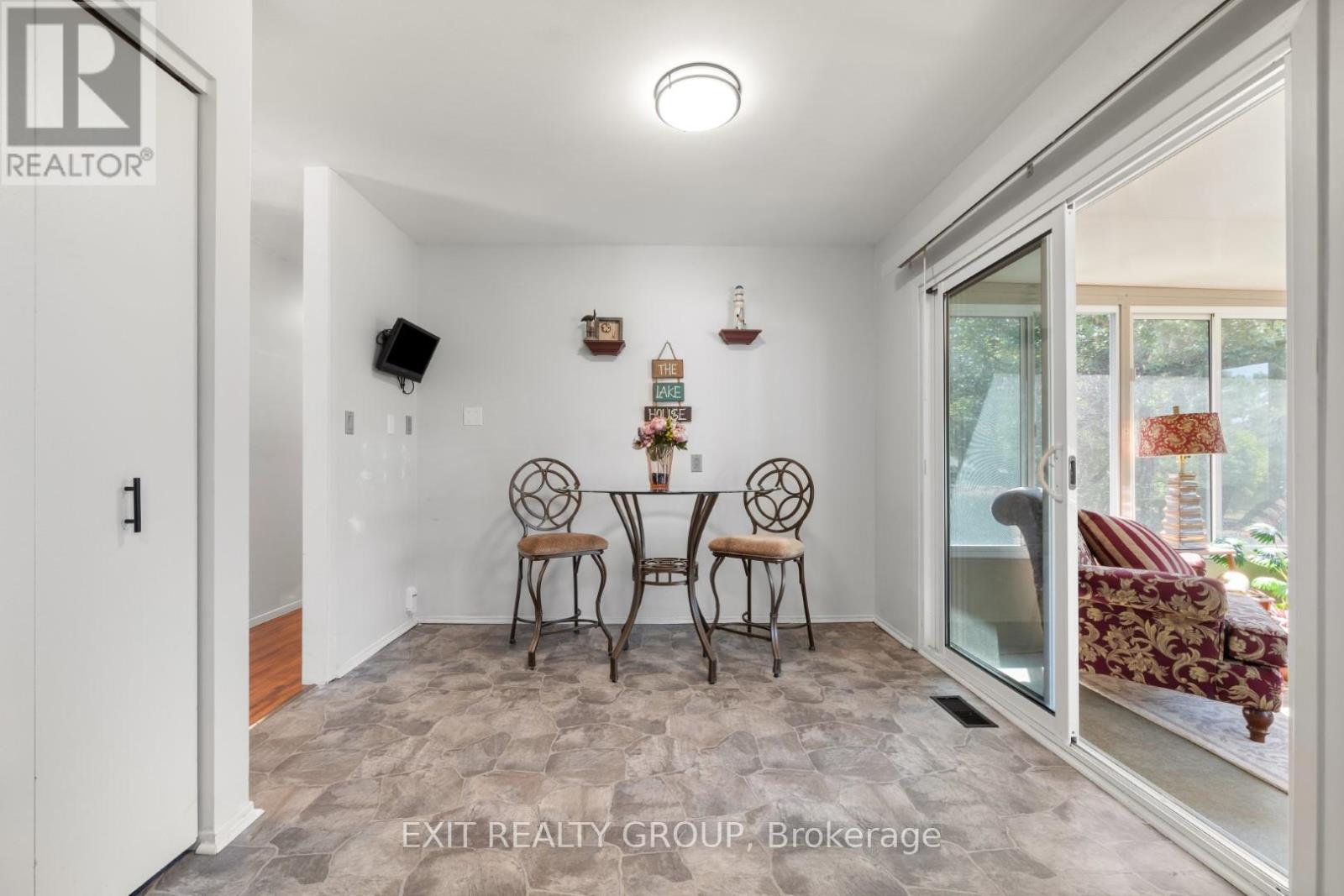 1476 County Rd 12, Prince Edward County, Ontario K0K 2T0 - Photo 16 - X12963286