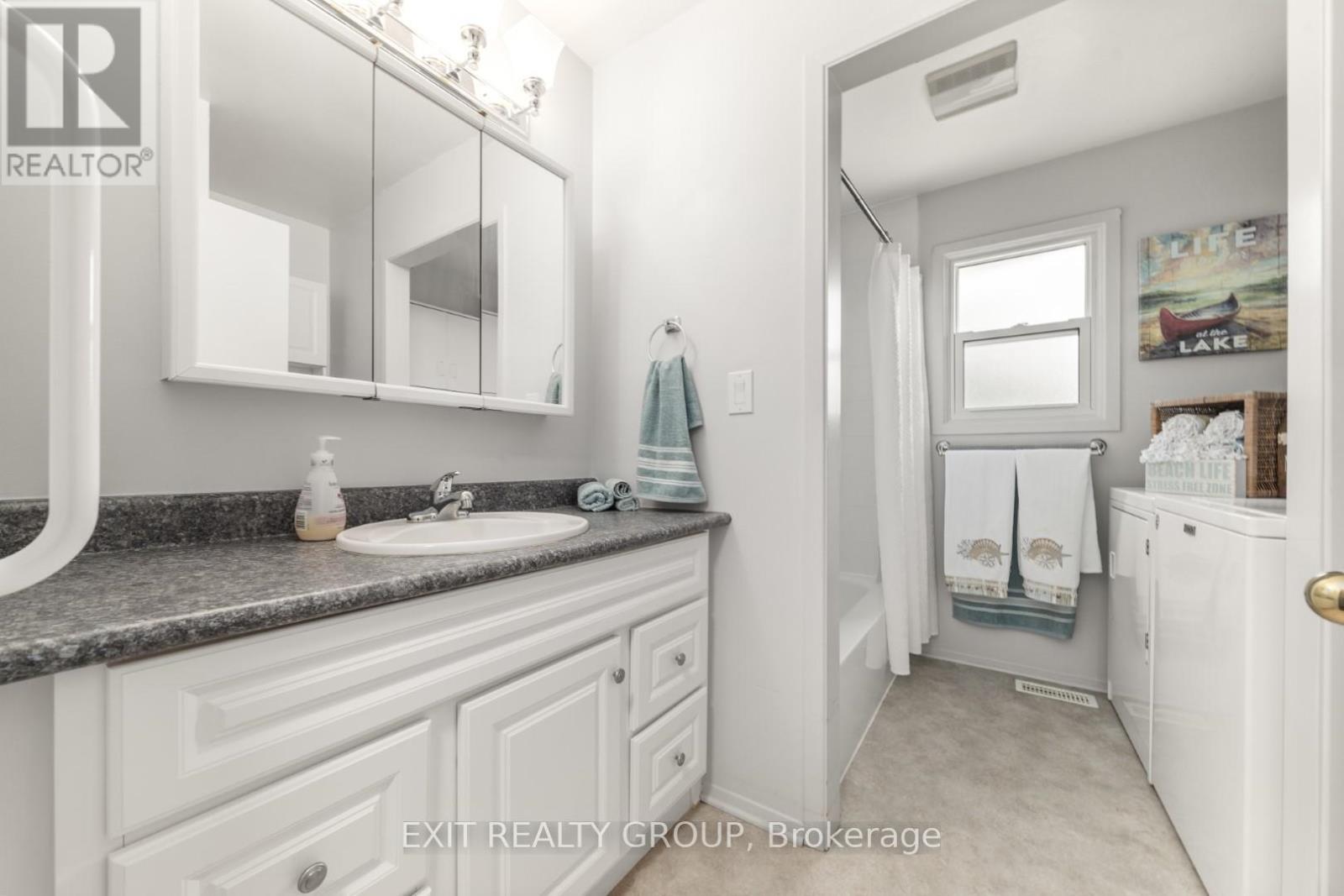 1476 County Rd 12, Prince Edward County, Ontario K0K 2T0 - Photo 22 - X12963286