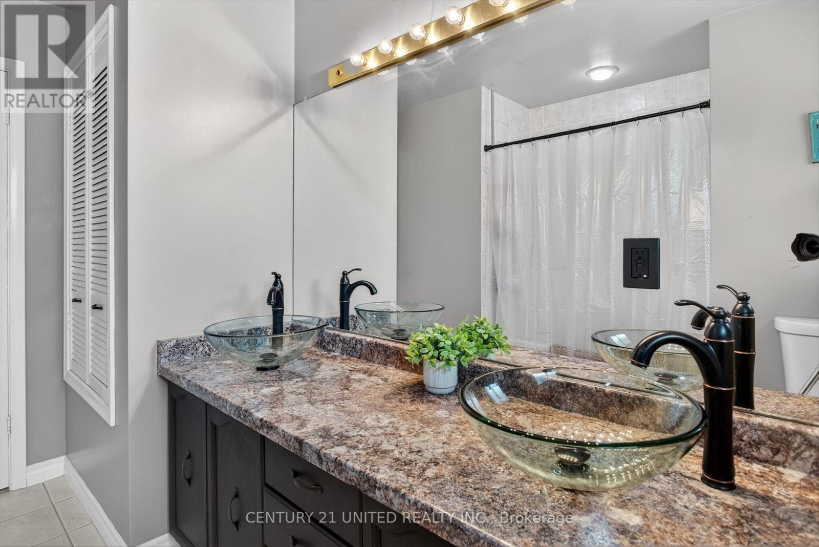 59 Kawartha Hts Boulevard, Peterborough, Ontario  K9J 1N5 - Photo 23 - X12963356