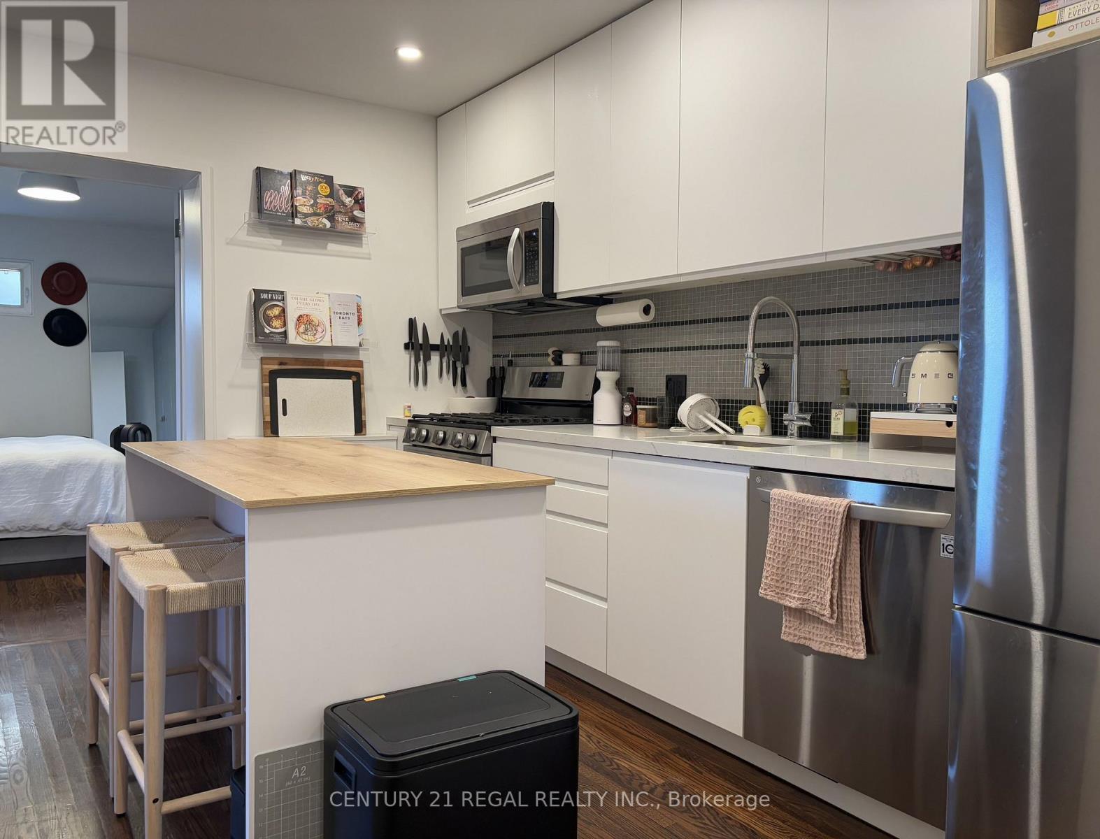 2 - 89 Gladstone Avenue, Toronto, Ontario  M6J 3K7 - Photo 15 - C12963162