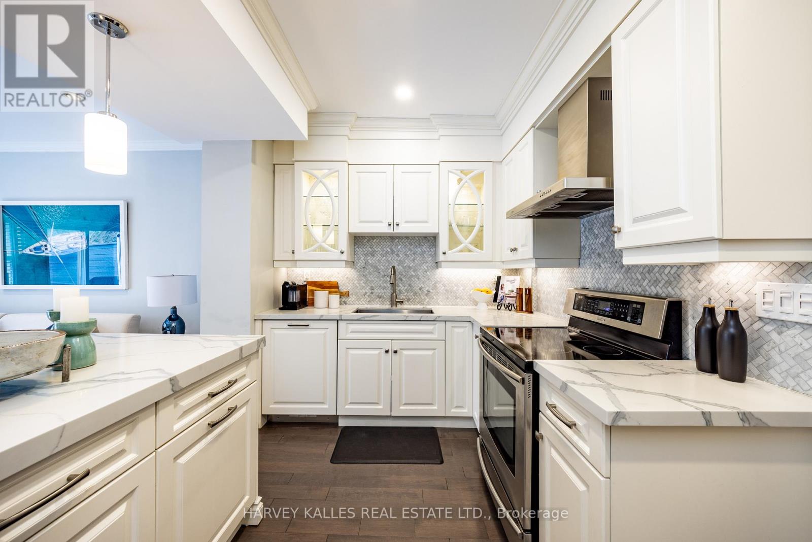 253 Broadway Avenue, Toronto, Ontario  M4P 1W1 - Photo 14 - C12963170