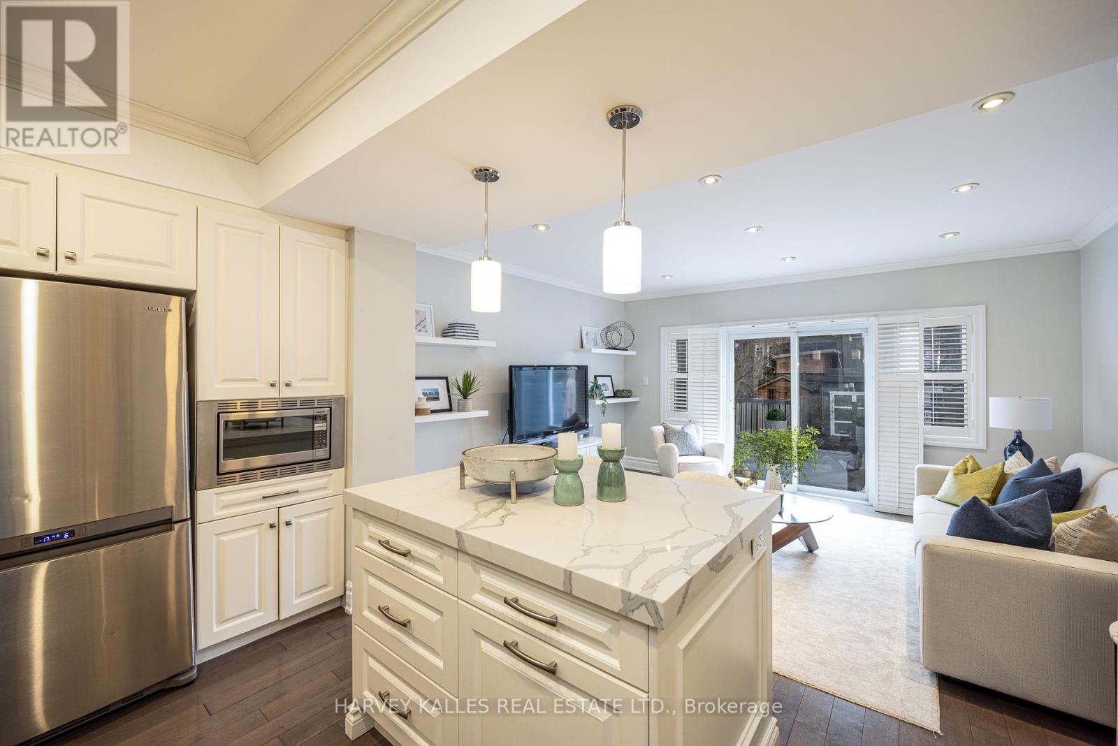 253 Broadway Avenue, Toronto, Ontario  M4P 1W1 - Photo 17 - C12963170