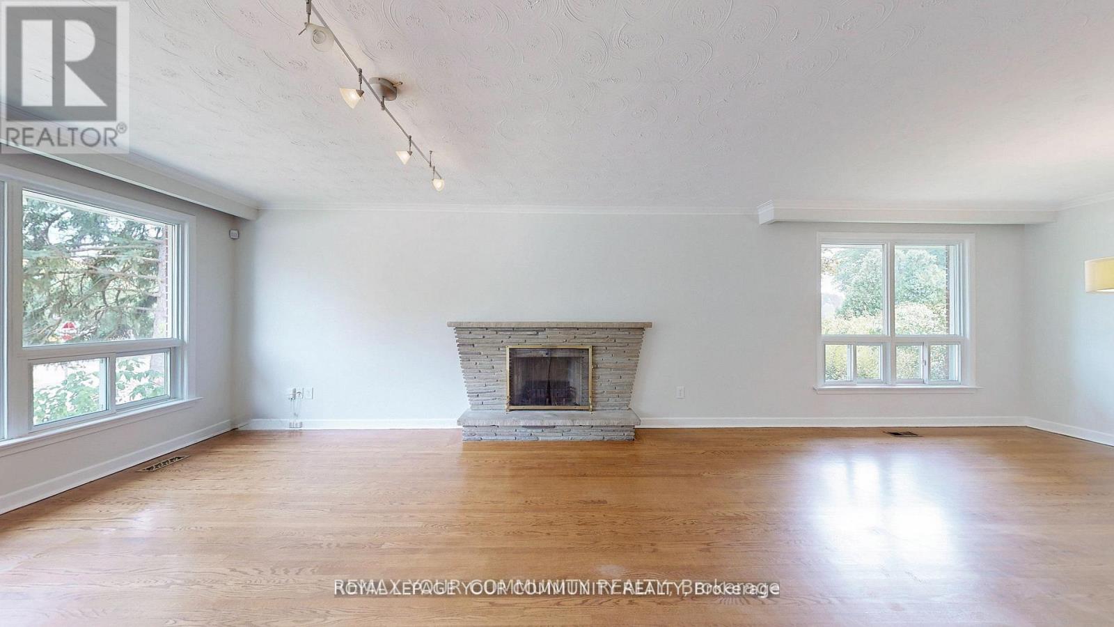 39 Silverview Drive, Toronto, Ontario  M2M 2B5 - Photo 11 - C12963182