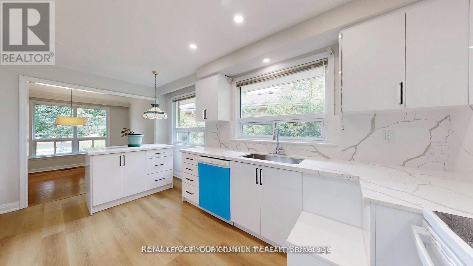 39 Silverview Drive, Toronto, Ontario  M2M 2B5 - Photo 13 - C12963182