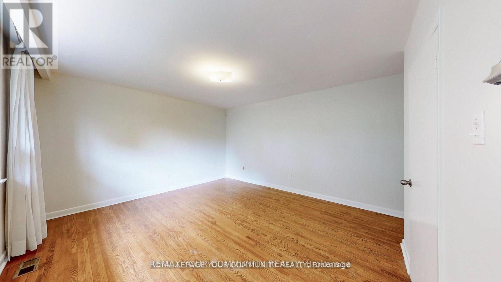 39 Silverview Drive, Toronto, Ontario  M2M 2B5 - Photo 20 - C12963182