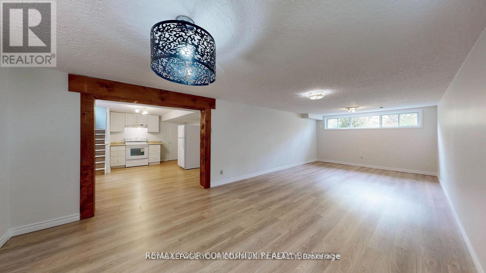 39 Silverview Drive, Toronto, Ontario  M2M 2B5 - Photo 33 - C12963182