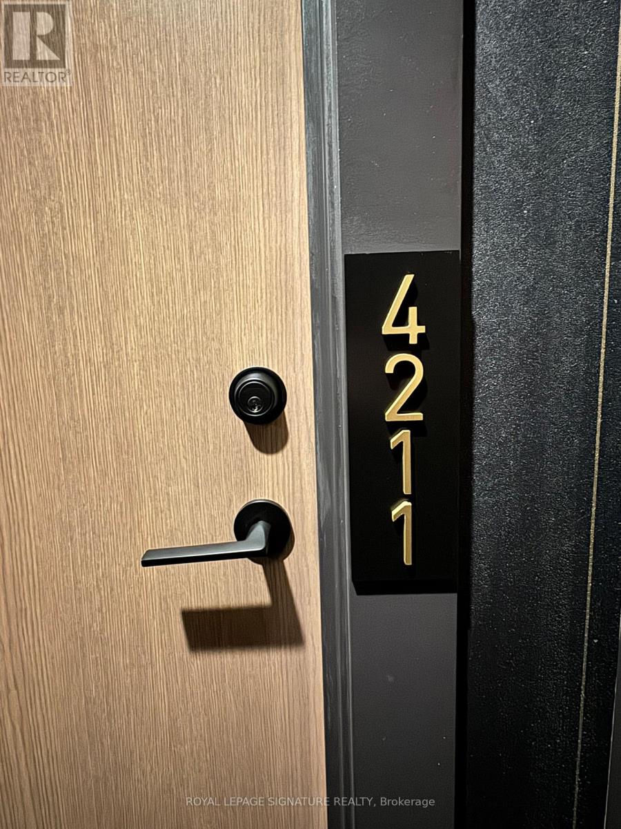 4211 - 55 Charles Street E, Toronto, Ontario  M4Y 0J1 - Photo 22 - C12963276