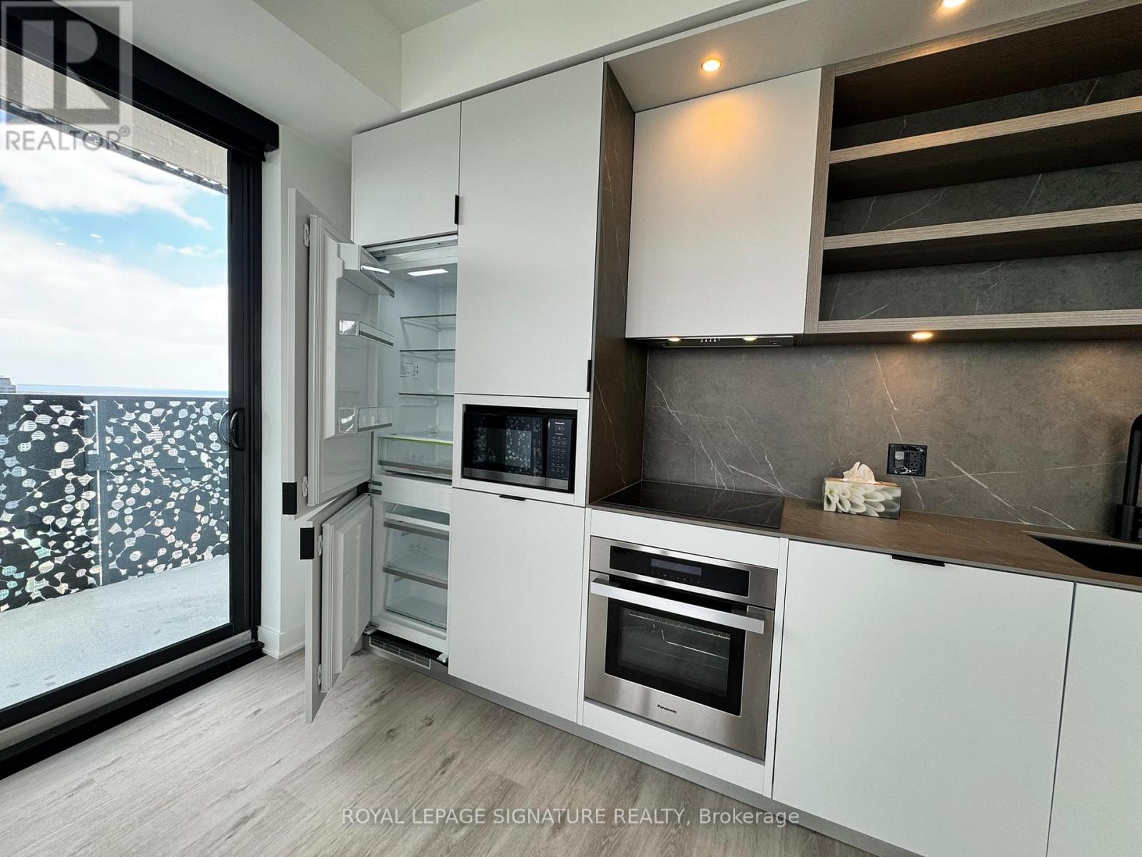 4211 - 55 Charles Street E, Toronto, Ontario  M4Y 0J1 - Photo 5 - C12963276