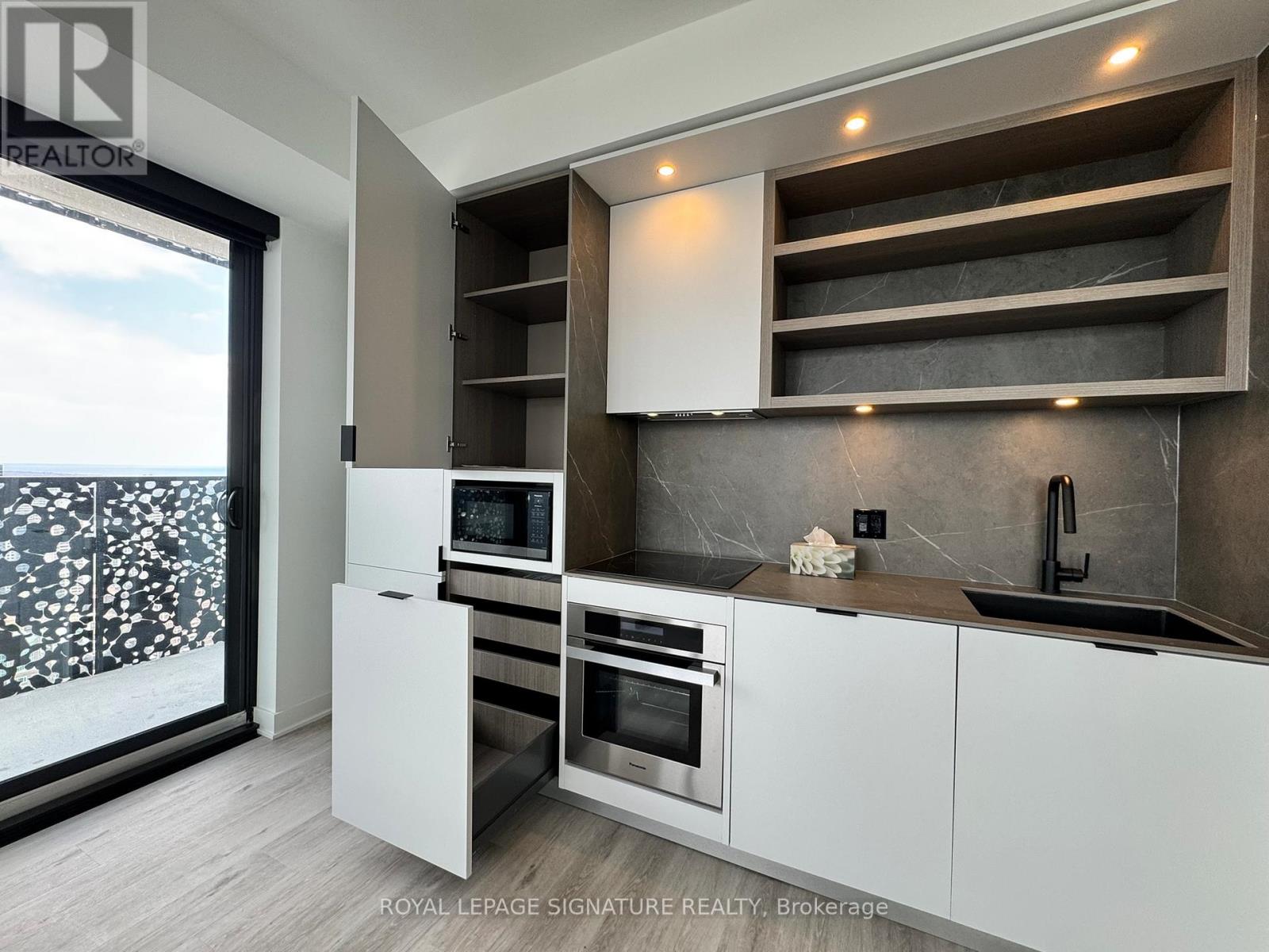 4211 - 55 Charles Street E, Toronto, Ontario  M4Y 0J1 - Photo 6 - C12963276