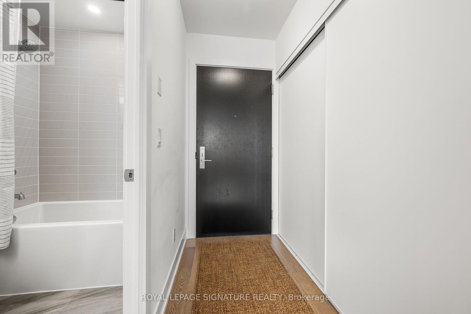 410 - 181 Bedford Road, Toronto, Ontario  M5R 0C2 - Photo 3 - C12963350