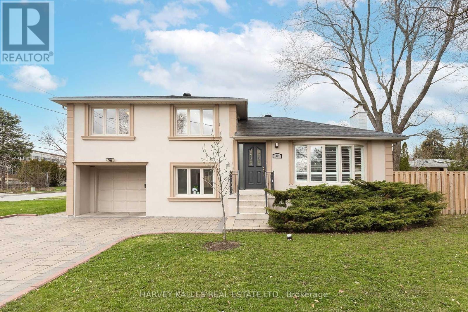 48 BUNTY LANE, Toronto, Ontario