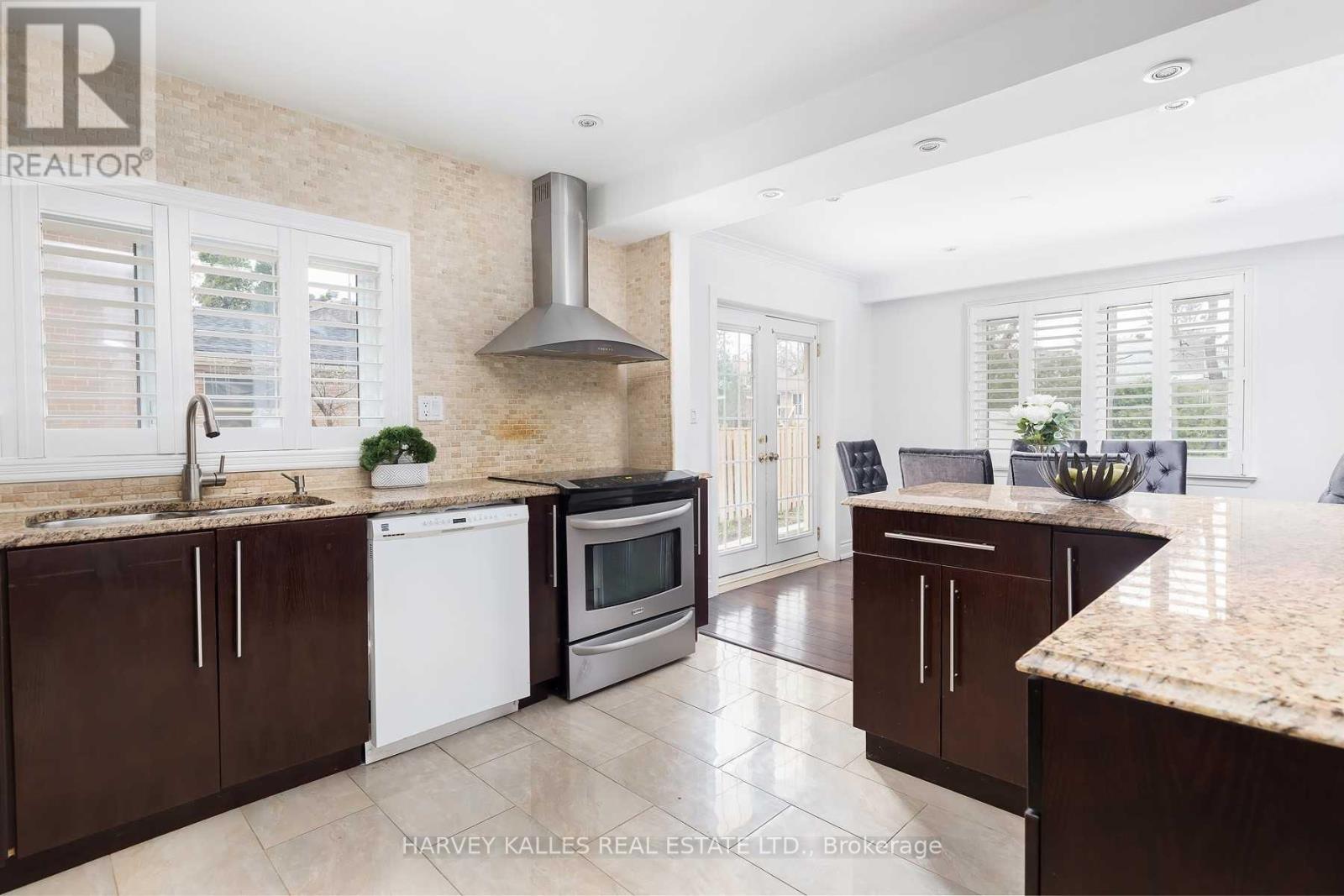 48 Bunty Lane, Toronto, Ontario  M2K 1W6 - Photo 12 - C12963374