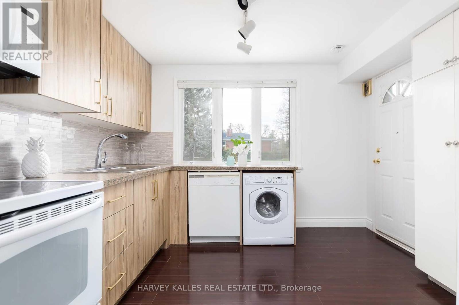 48 Bunty Lane, Toronto, Ontario  M2K 1W6 - Photo 20 - C12963374